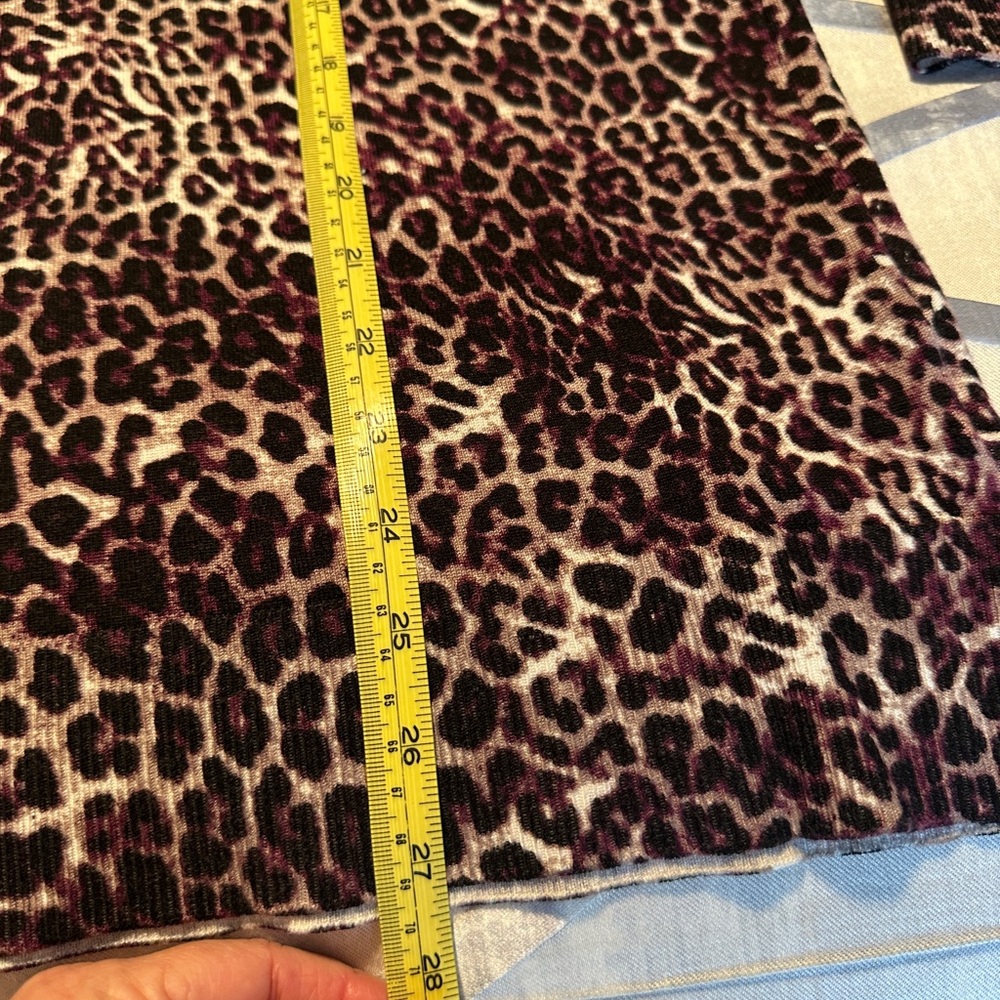 Leopard Print V-Neck Women's Top in Plum - Picture 6 of 7